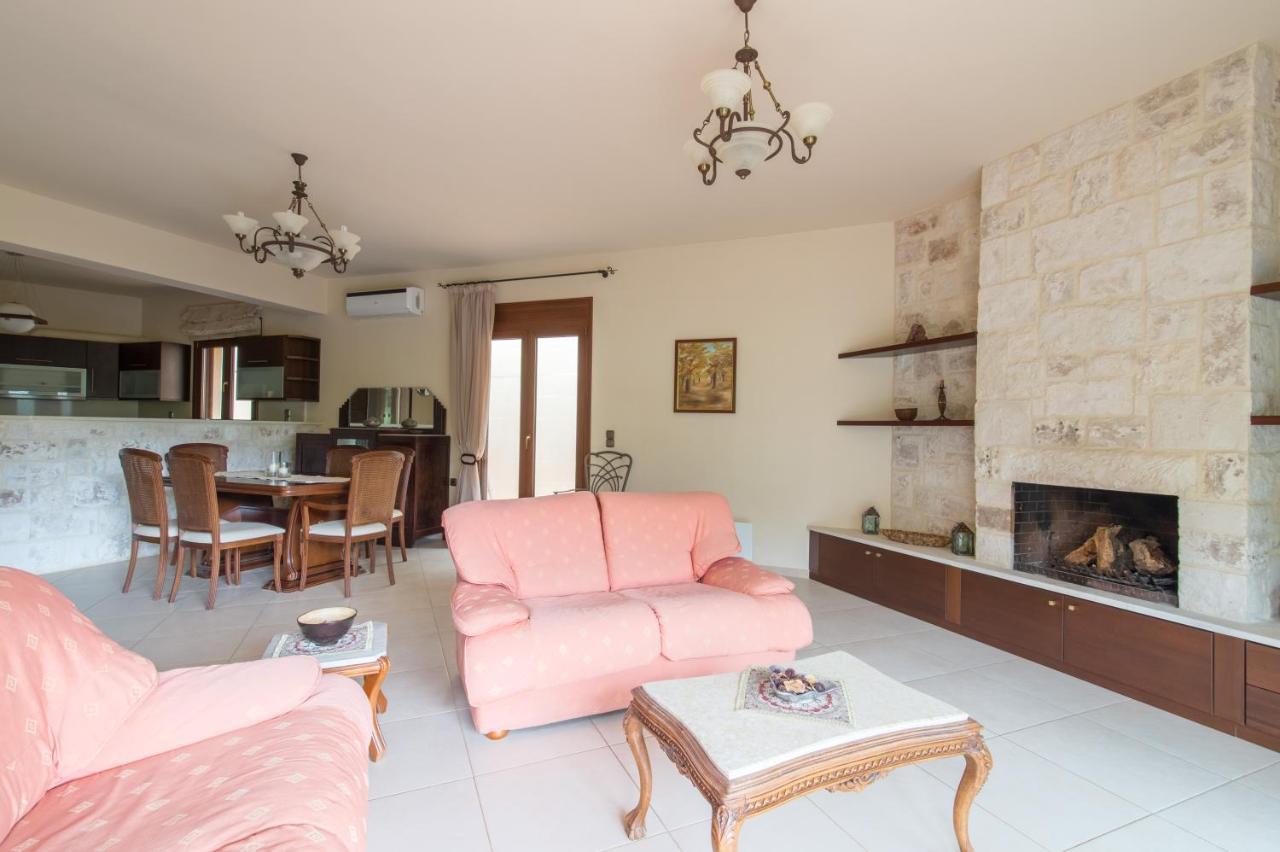 Heraklion Comfy House With Mountain View Ngoại thất bức ảnh