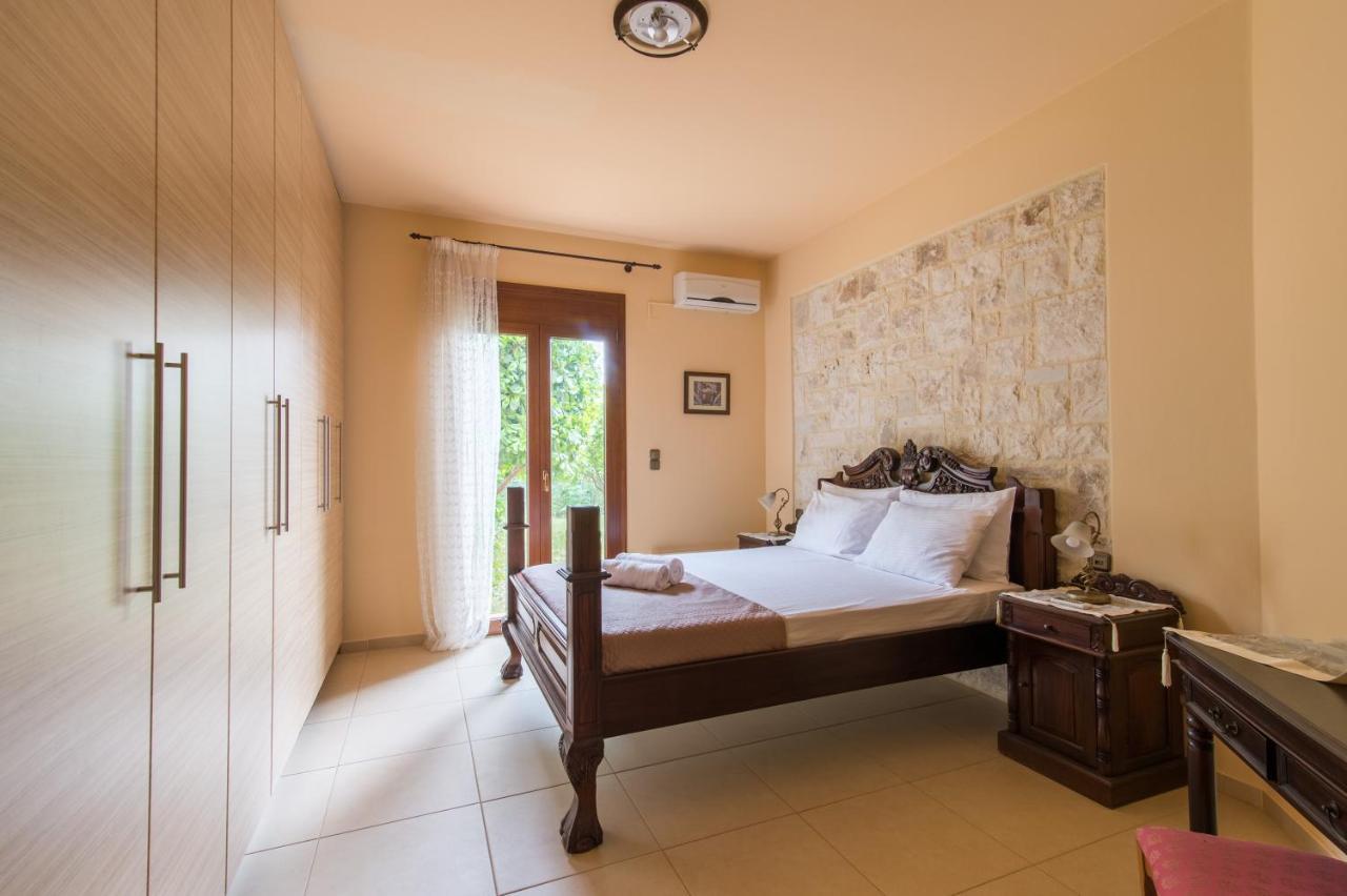 Heraklion Comfy House With Mountain View Ngoại thất bức ảnh