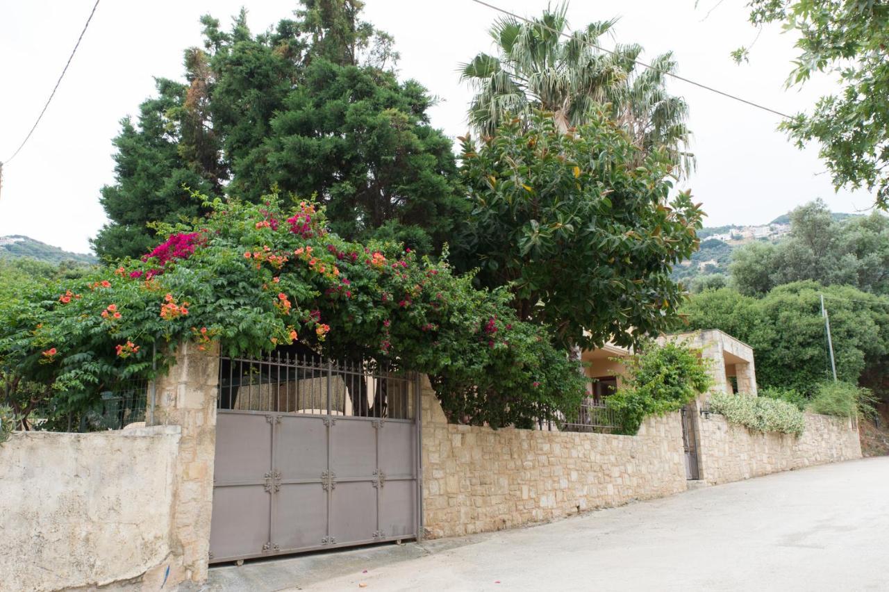 Heraklion Comfy House With Mountain View Ngoại thất bức ảnh