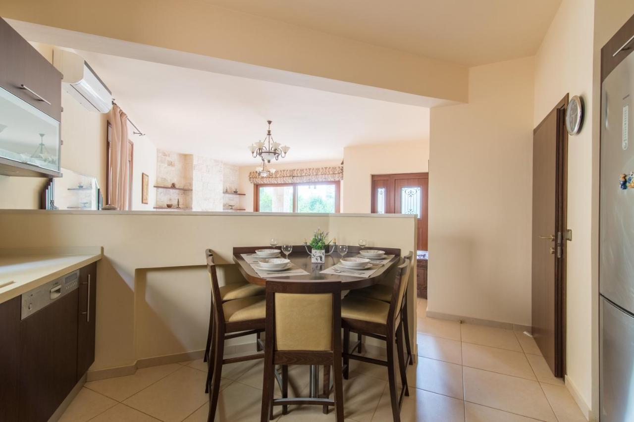 Heraklion Comfy House With Mountain View Ngoại thất bức ảnh
