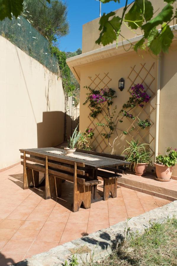 Heraklion Comfy House With Mountain View Ngoại thất bức ảnh
