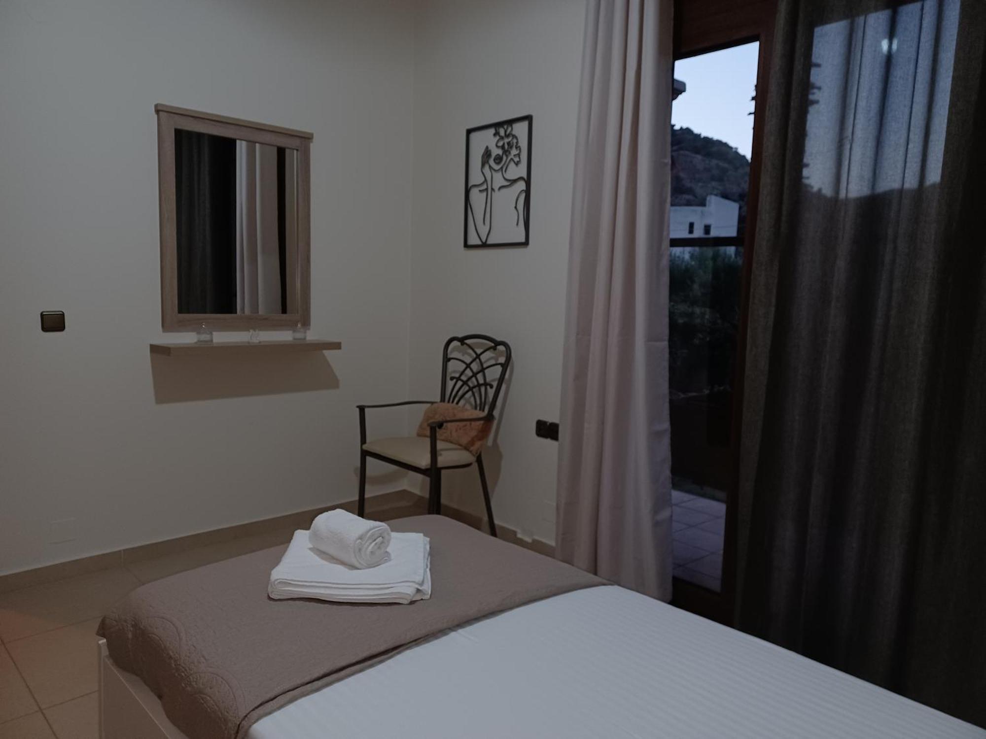 Heraklion Comfy House With Mountain View Ngoại thất bức ảnh